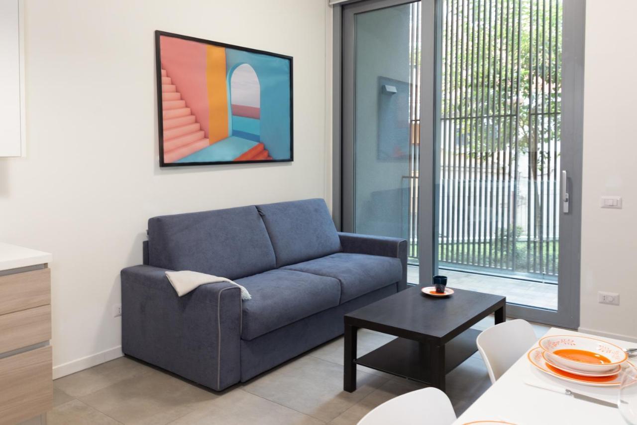 Monviso Bijou Exclusive Apartment Milan Bagian luar foto