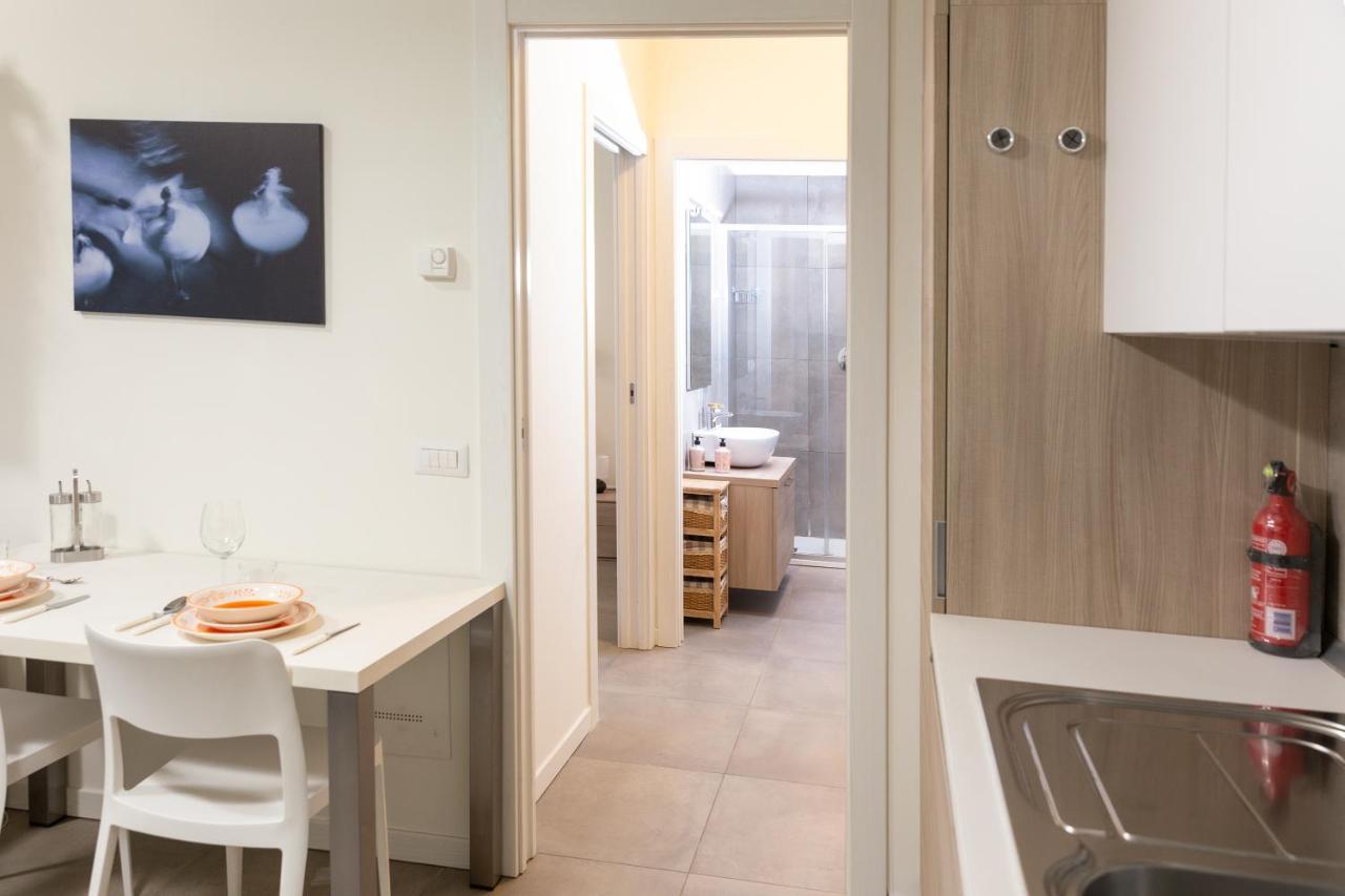 Monviso Bijou Exclusive Apartment Milan Bagian luar foto